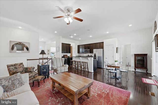 141 CASORSA DR, Charles Town, WV 25414