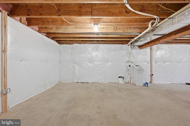 141 CASORSA DR, Charles Town, WV 25414