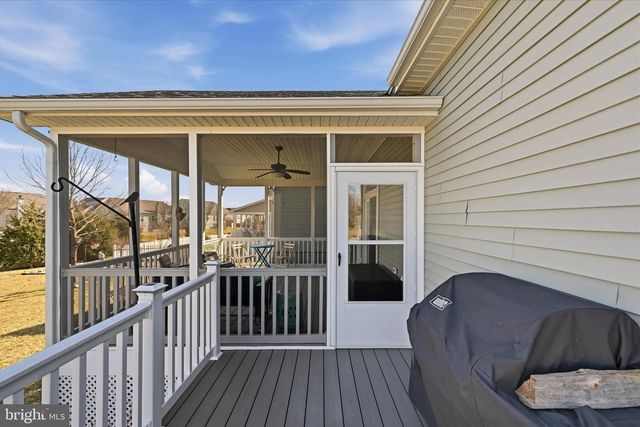 141 CASORSA DR, Charles Town, WV 25414