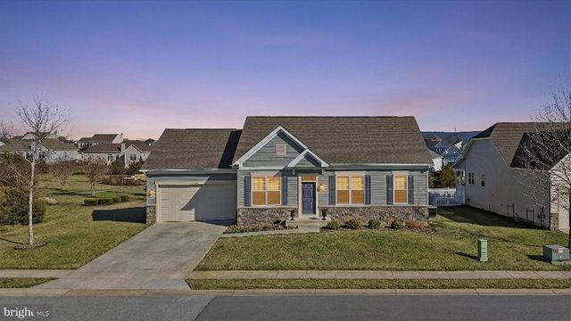 141 CASORSA DR, Charles Town, WV 25414