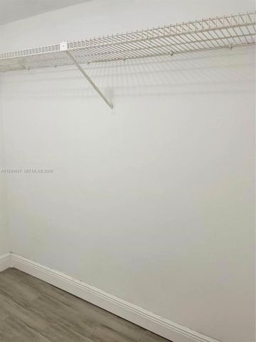 3660 NE 166th St 607, North Miami Beach, FL 33160