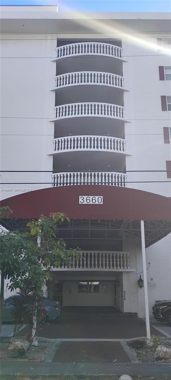 3660 NE 166th St 607, North Miami Beach, FL 33160