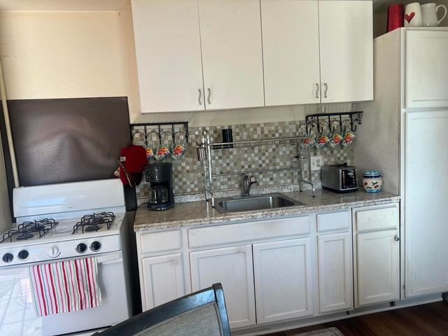 16655 Carol Drive, Desert Hot Springs, CA 92240