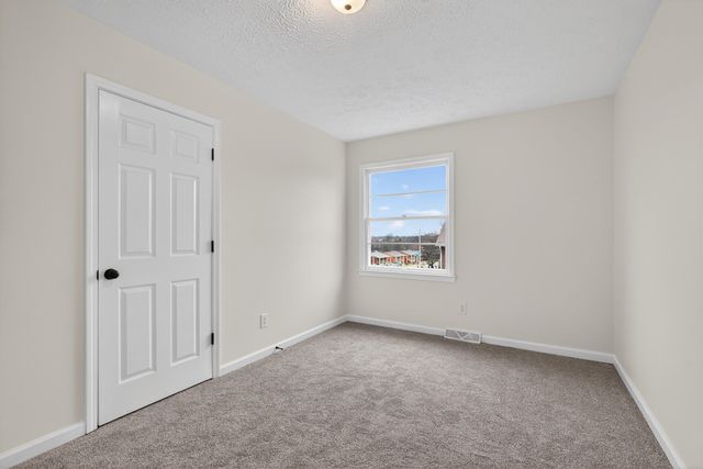 3728 Crosby Drive, Lexington, KY 40517