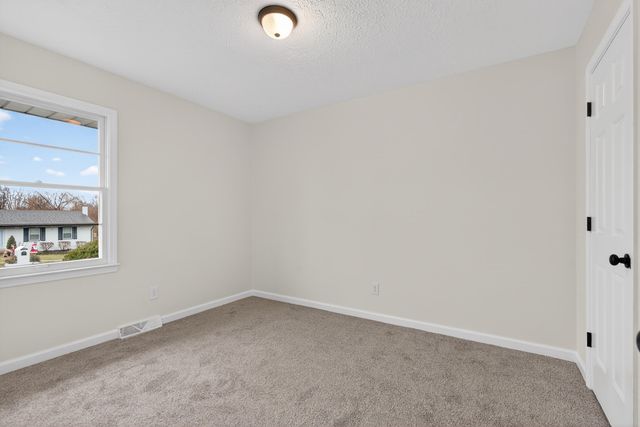 3728 Crosby Drive, Lexington, KY 40517