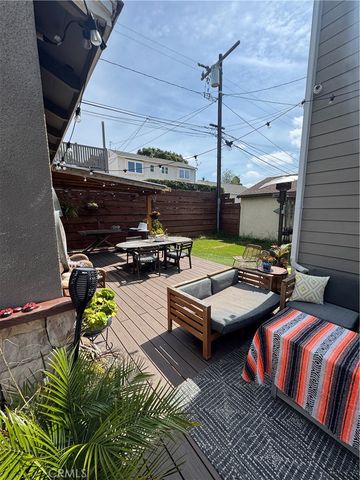 1228 S Helberta Avenue, Redondo Beach, CA 90277