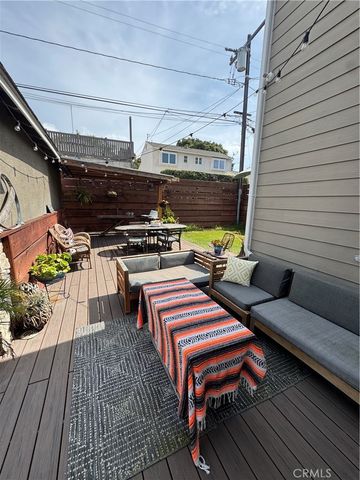 1228 S Helberta Avenue, Redondo Beach, CA 90277