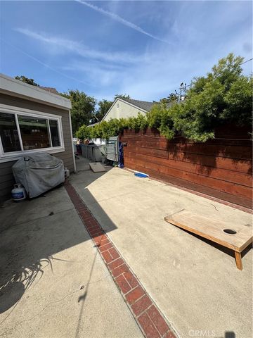 1228 S Helberta Avenue, Redondo Beach, CA 90277