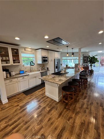 1228 S Helberta Avenue, Redondo Beach, CA 90277