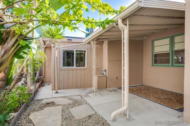 1815 Mission Cliff Dr, San Diego, CA 92116