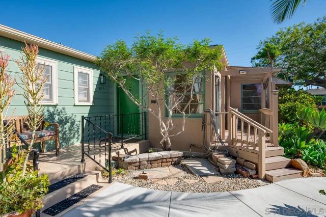 1815 Mission Cliff Dr, San Diego, CA 92116