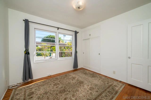 1815 Mission Cliff Dr, San Diego, CA 92116