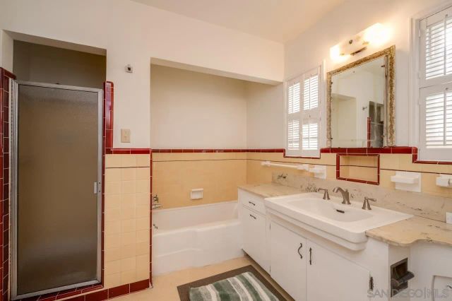 1815 Mission Cliff Dr, San Diego, CA 92116