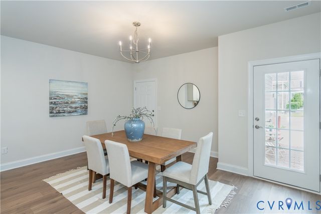 9494 Creek Summit Cir, Richmond, VA 23235