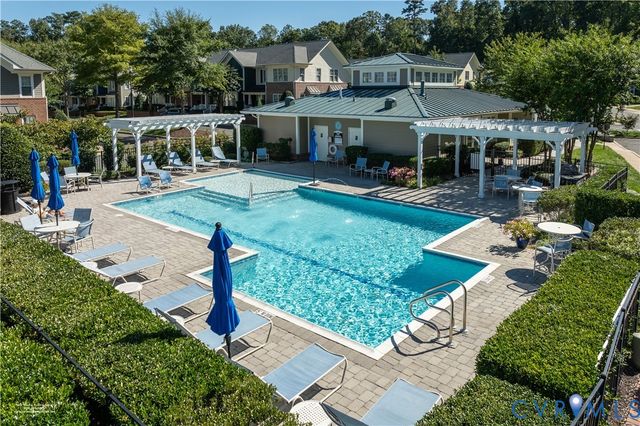 9494 Creek Summit Cir, Richmond, VA 23235