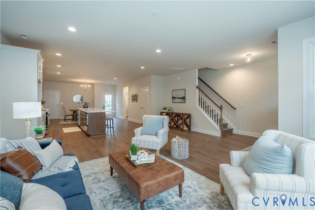 9494 Creek Summit Cir, Richmond, VA 23235