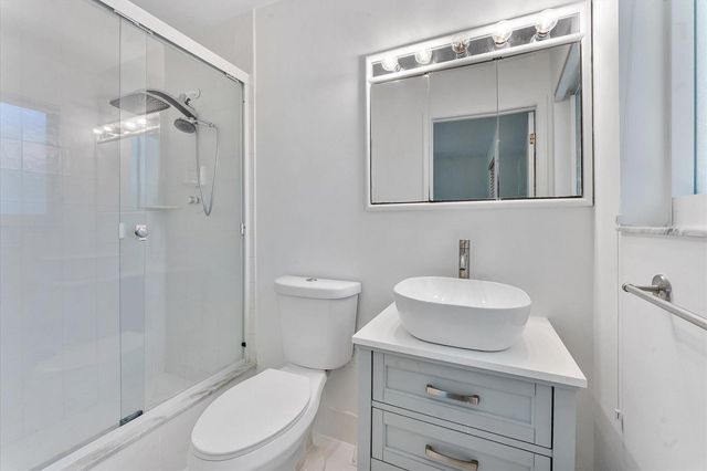 5200 NE 18th Terrace, Fort Lauderdale, FL 33308
