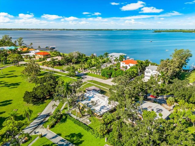 507 PALMA SOLA BOULEVARD, Bradenton, FL 34209