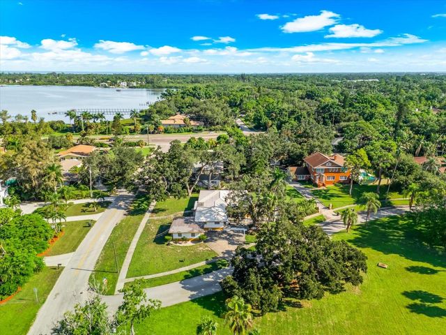 507 PALMA SOLA BOULEVARD, Bradenton, FL 34209