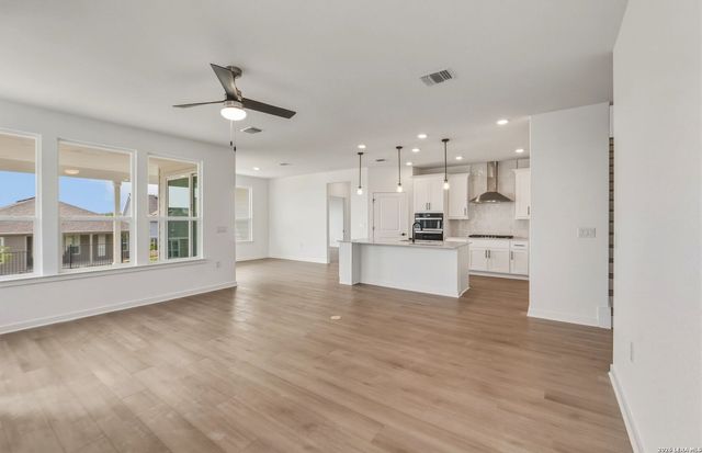 629 DAYFLOWER, New Braunfels, TX 78132