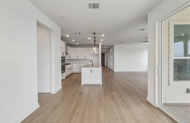 629 DAYFLOWER, New Braunfels, TX 78132