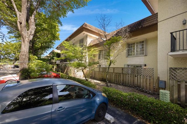 8500 SW 109th Ave 6-112, Miami, FL 33173