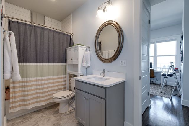 1825B 11th Ave, N, Nashville, TN 37208