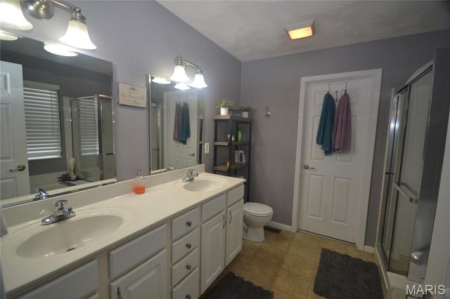 753 Fieldview Drive, Smithton, IL 62285