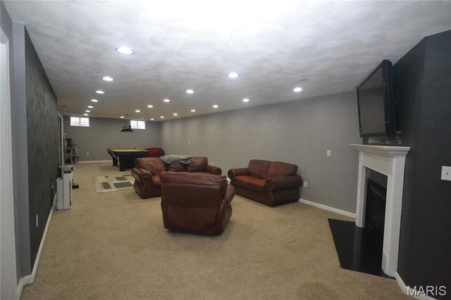 753 Fieldview Drive, Smithton, IL 62285