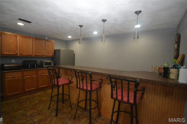 753 Fieldview Drive, Smithton, IL 62285