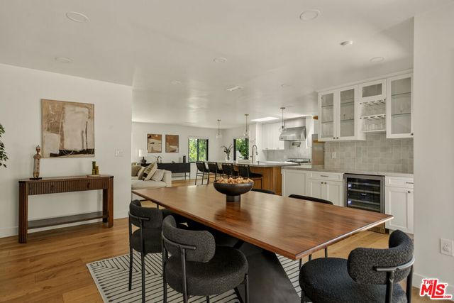 4100 Woodcliff Road, Los Angeles, CA 91403