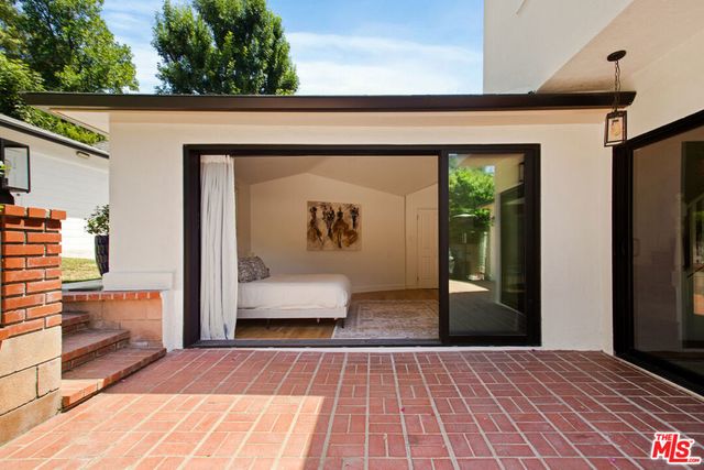 4100 Woodcliff Road, Los Angeles, CA 91403