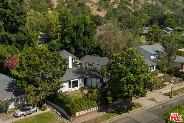 4100 Woodcliff Road, Los Angeles, CA 91403