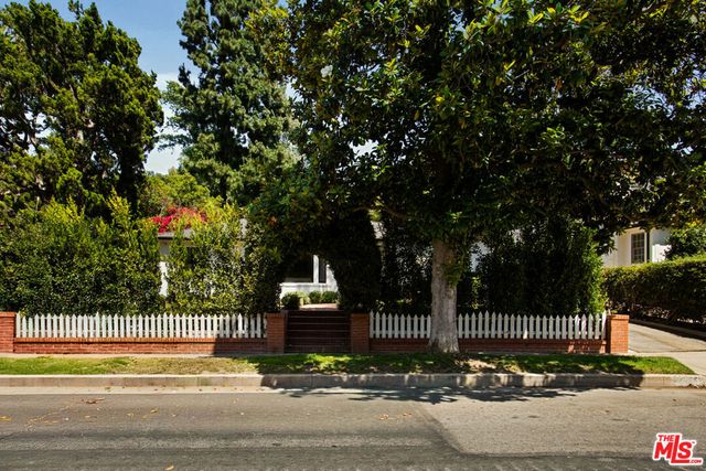 4100 Woodcliff Road, Los Angeles, CA 91403