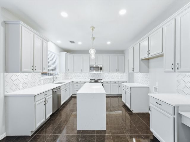 1209 Silverwood Drive, Flower Mound, TX 75028