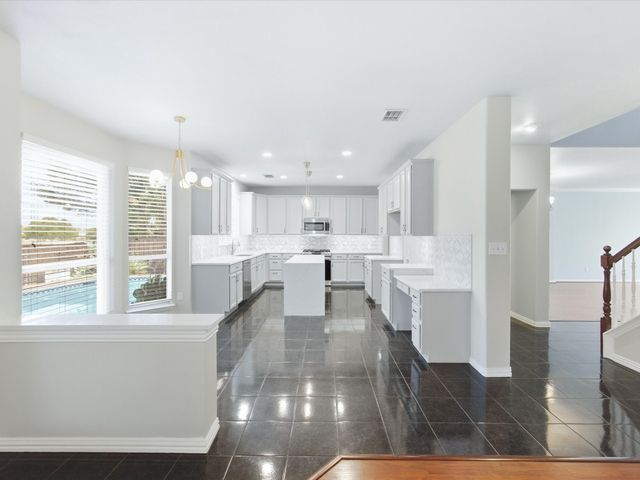 1209 Silverwood Drive, Flower Mound, TX 75028