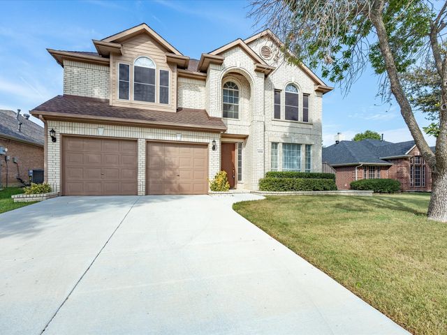 1209 Silverwood Drive, Flower Mound, TX 75028