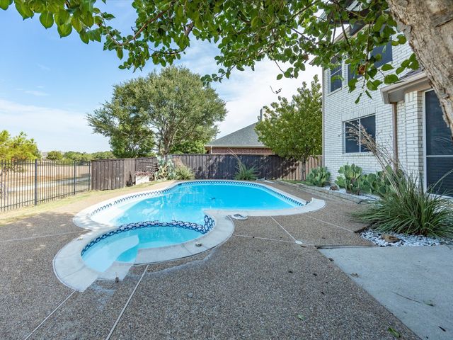 1209 Silverwood Drive, Flower Mound, TX 75028