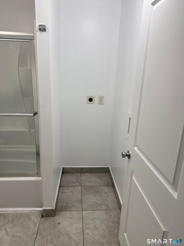 29 Moulthrop Street 1, Ansonia, CT 06401