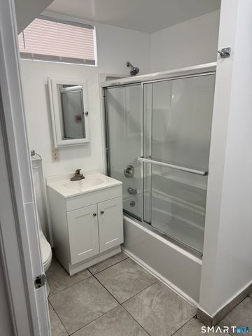 29 Moulthrop Street 1, Ansonia, CT 06401