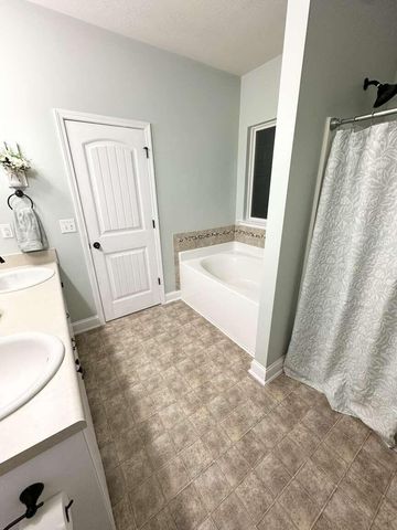 145 Lacebark Pine Way, Beech Island, SC 29842