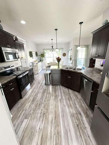 145 Lacebark Pine Way, Beech Island, SC 29842