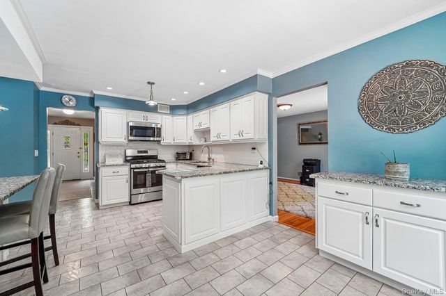 238 Washington Avenue, Tappan, NY 10983