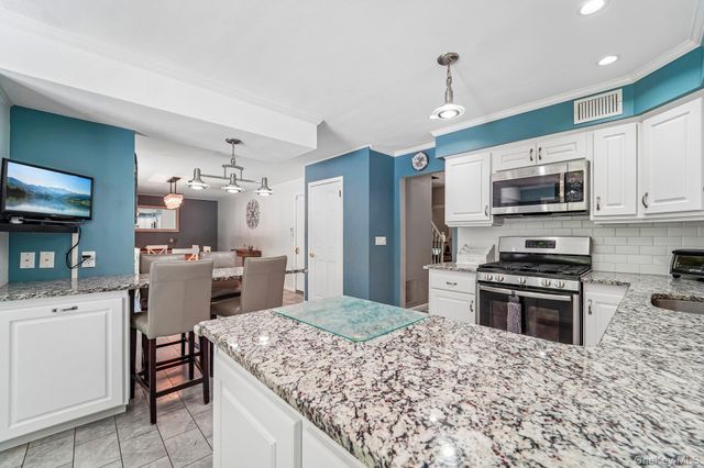 238 Washington Avenue, Tappan, NY 10983
