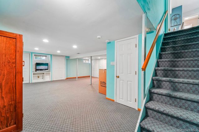 238 Washington Avenue, Tappan, NY 10983