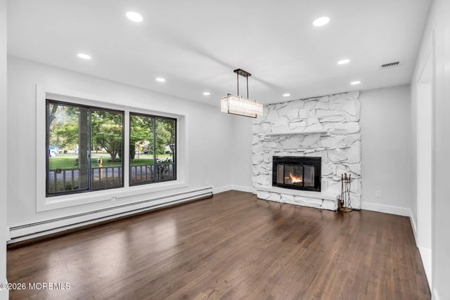 451 Manchester Street, Toms River, NJ 08757