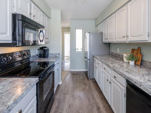 3702 Tartan Circle, Portage, MI 49024