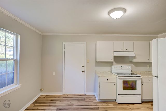 1727 Hickory Street, Shreveport, LA 71108