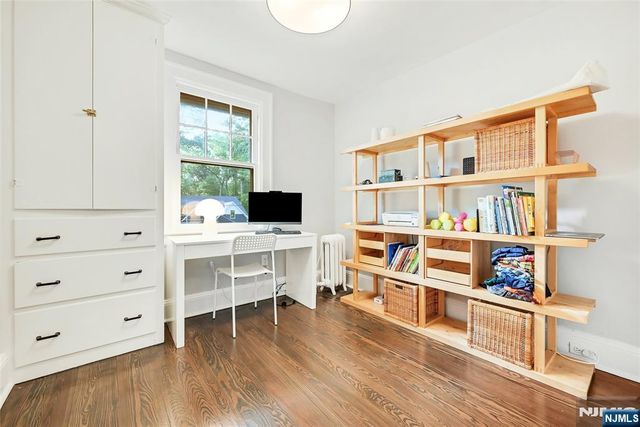 31 4th Street, Park Ridge, NJ 07656