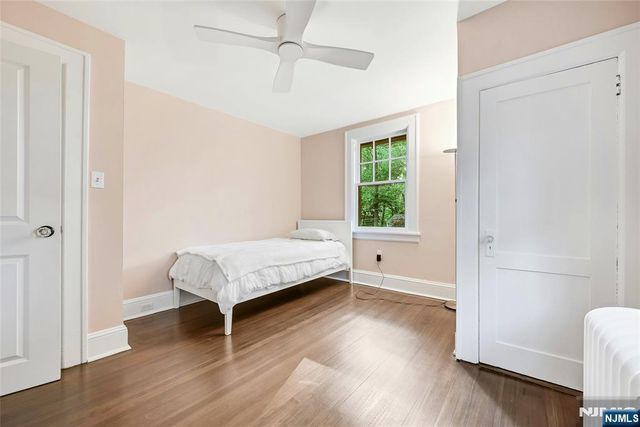 31 4th Street, Park Ridge, NJ 07656